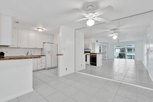 6469 BAY CLUB Drive 3, Fort Lauderdale, FL 33308