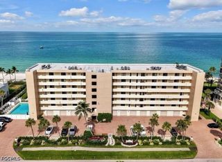 10475 Gulf Shore DR 122, Naples, FL 34108