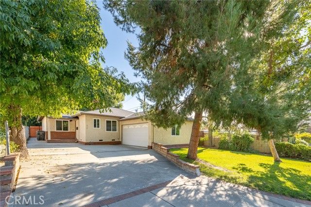 516 N Pennsylvania, Glendora, CA 91741