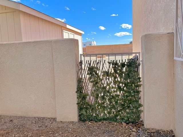 3324 Rio Fonda Court SW, Albuquerque, NM 87121