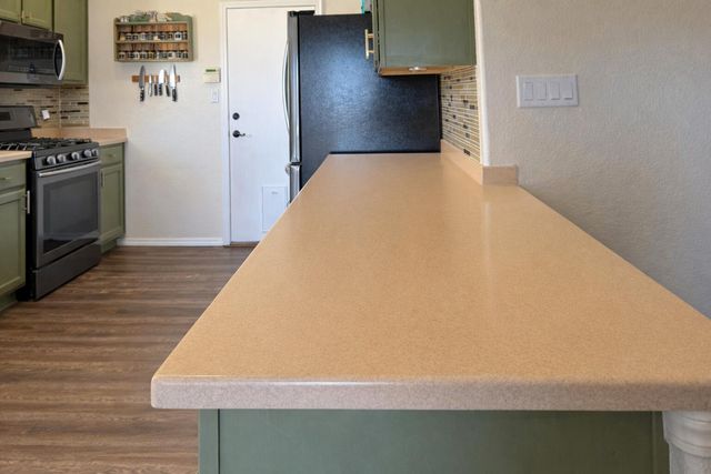 3324 Rio Fonda Court SW, Albuquerque, NM 87121