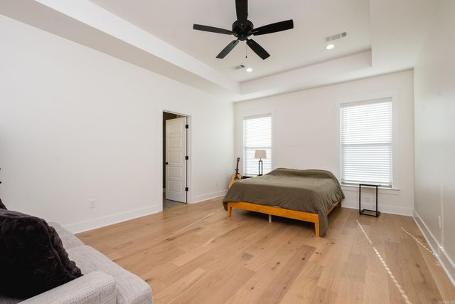 102 Red Crest Cove, Benton, AR 72015