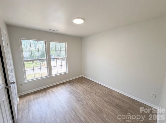 2324 Valleyview Drive, Charlotte, NC 28215