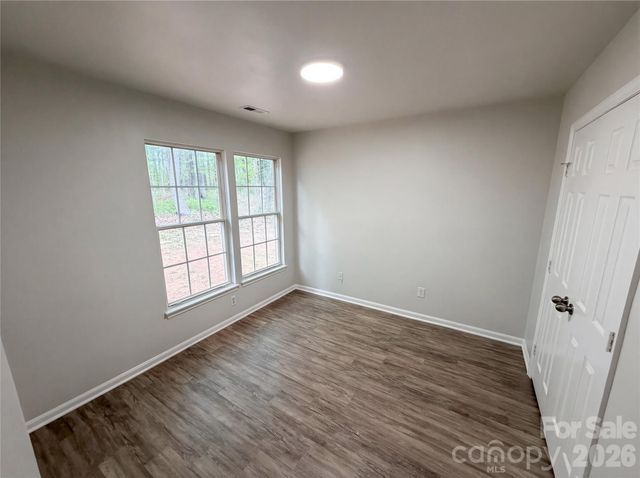 2324 Valleyview Drive, Charlotte, NC 28215