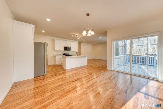 9 Sheffield Drive, Mansfield, CT 06250