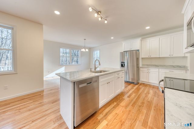 9 Sheffield Drive, Mansfield, CT 06250