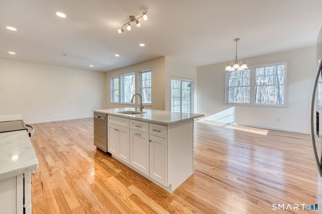 9 Sheffield Drive, Mansfield, CT 06250