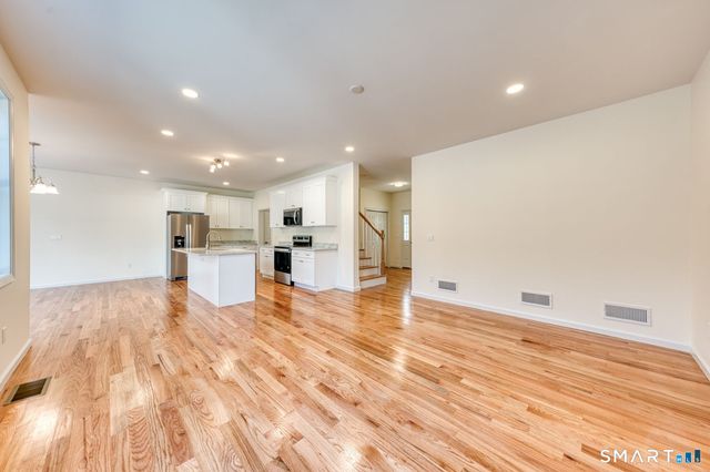 9 Sheffield Drive, Mansfield, CT 06250