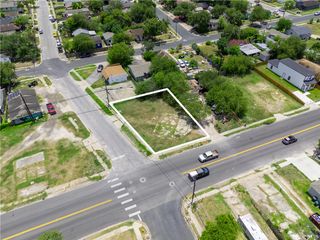 3002 Greenwood Dr, Corpus Christi, TX 78405