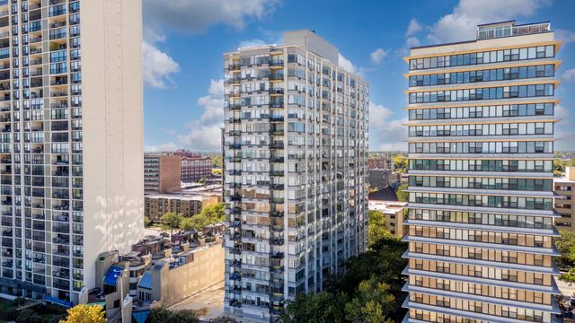 5757 N Sheridan Road 19D, Chicago, IL 60660