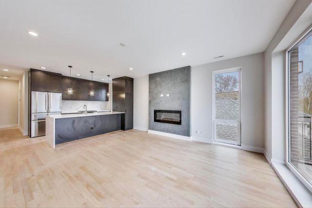 3339 N Ridgeway Avenue 2N, Chicago, IL 60618