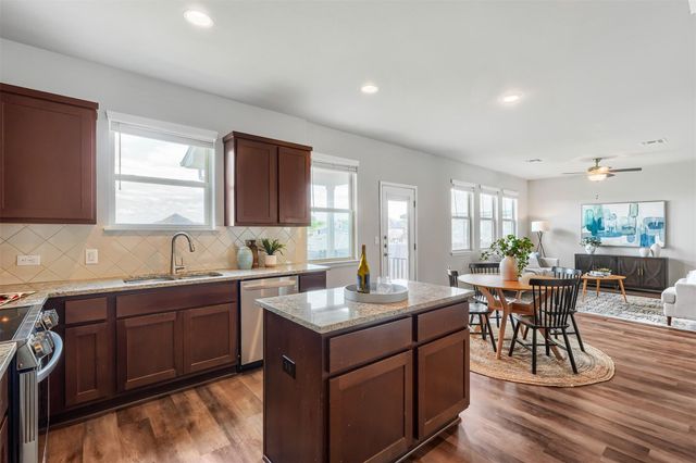 9816 Eloquence DR, Manor, TX 78653