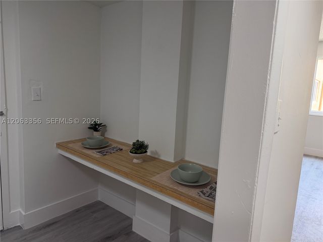 6980 NW 186th St 3-423A, Hialeah, FL 33015