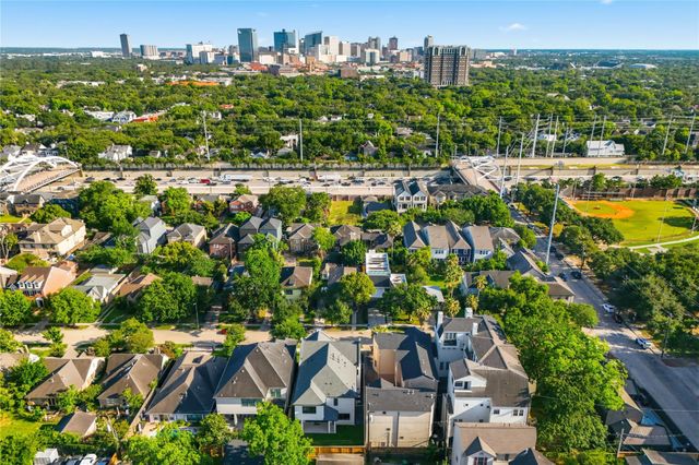 1642 Norfolk Street, Houston, TX 77006