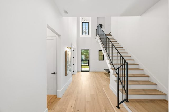 1642 Norfolk Street, Houston, TX 77006