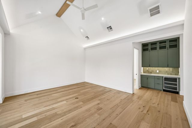 1642 Norfolk Street, Houston, TX 77006