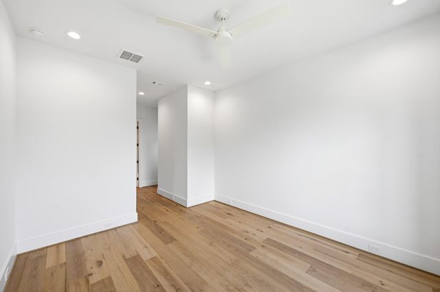 1642 Norfolk Street, Houston, TX 77006