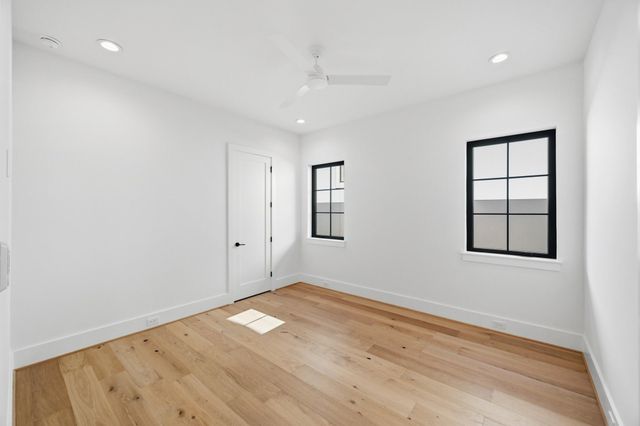 1642 Norfolk Street, Houston, TX 77006