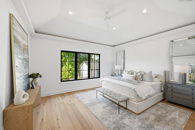 1642 Norfolk Street, Houston, TX 77006