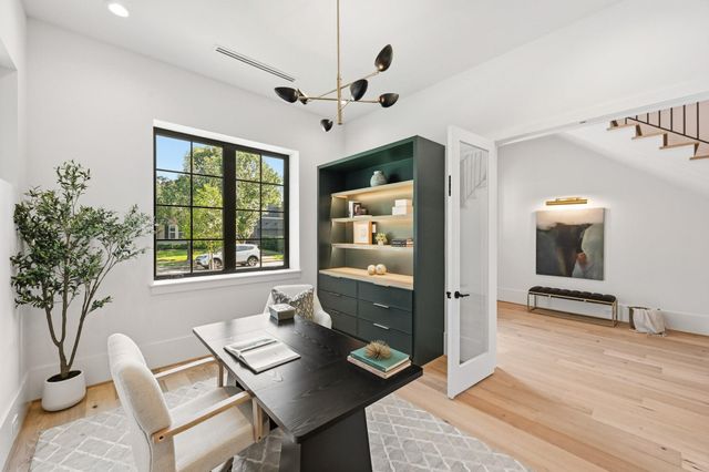 1642 Norfolk Street, Houston, TX 77006