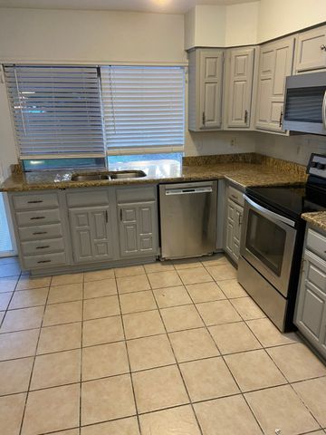 7520 Nutwood Place, Fort Worth, TX 76133
