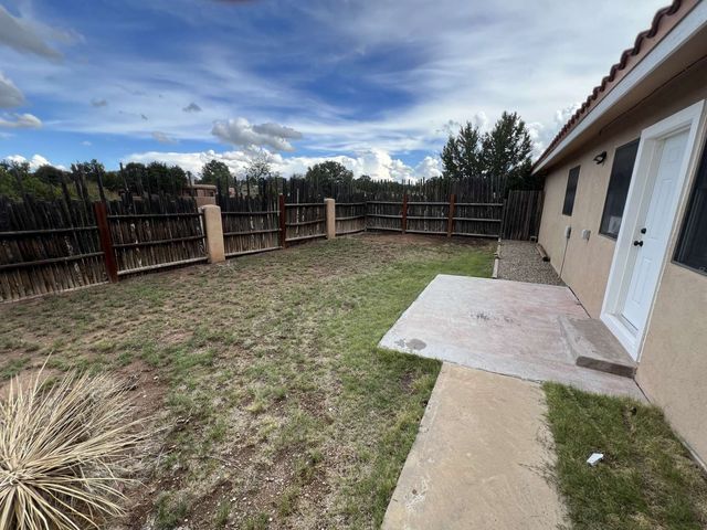 17 Verano Loop, Santa Fe, NM 87508
