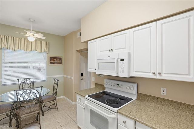 2720 Cypress Trace CIR 2913, Naples, FL 34119