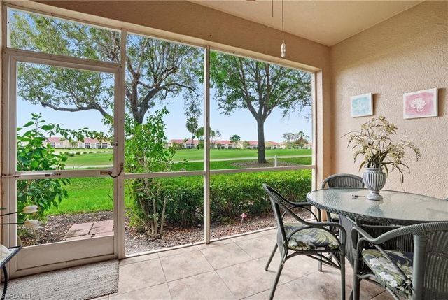 2720 Cypress Trace CIR 2913, Naples, FL 34119