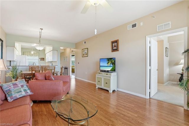 2720 Cypress Trace CIR 2913, Naples, FL 34119