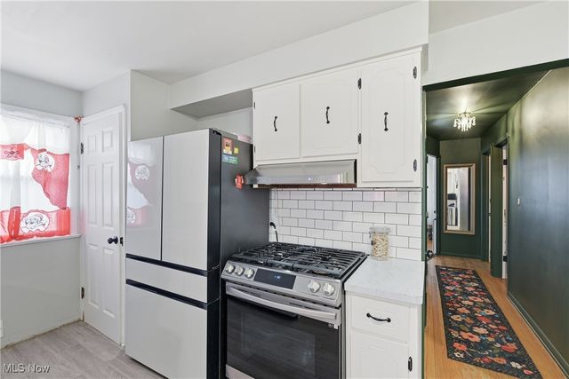 14205 Highlandview Avenue, Cleveland, OH 44135