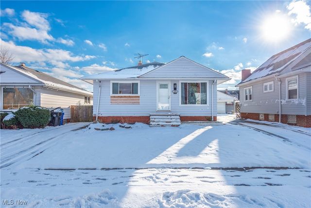 14205 Highlandview Avenue, Cleveland, OH 44135