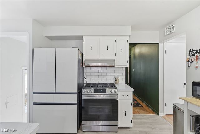 14205 Highlandview Avenue, Cleveland, OH 44135