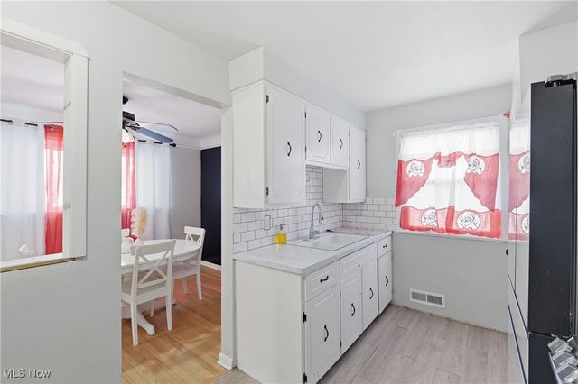 14205 Highlandview Avenue, Cleveland, OH 44135