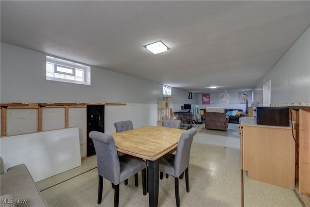 14205 Highlandview Avenue, Cleveland, OH 44135