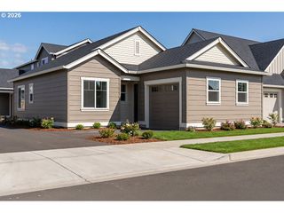 1319 E Luna St, Newberg, OR 97132