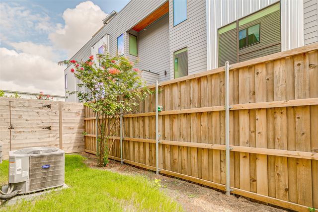 2707 Kimsey Drive 103, Dallas, TX 75235