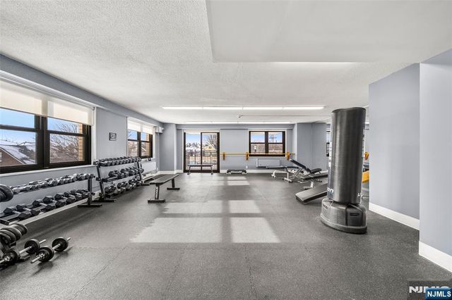 7855 Boulevard East 19L, North Bergen, NJ 07047