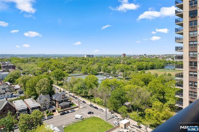 7855 Boulevard East 19L, North Bergen, NJ 07047