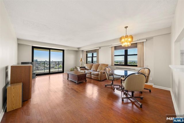 7855 Boulevard East 19L, North Bergen, NJ 07047