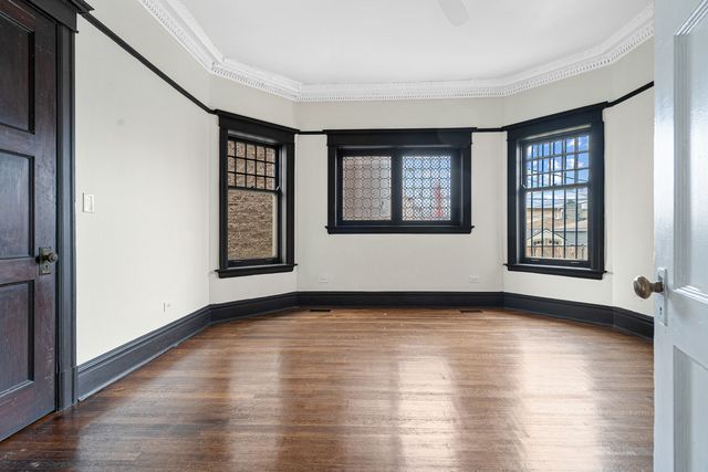4541 S Forrestville Avenue, Chicago, IL 60653