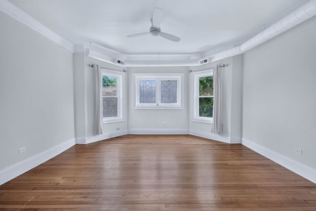 4541 S Forrestville Avenue, Chicago, IL 60653
