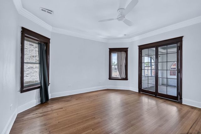 4541 S Forrestville Avenue, Chicago, IL 60653