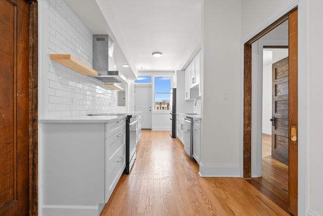 4541 S Forrestville Avenue, Chicago, IL 60653