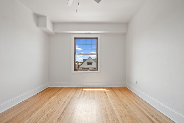 4541 S Forrestville Avenue, Chicago, IL 60653