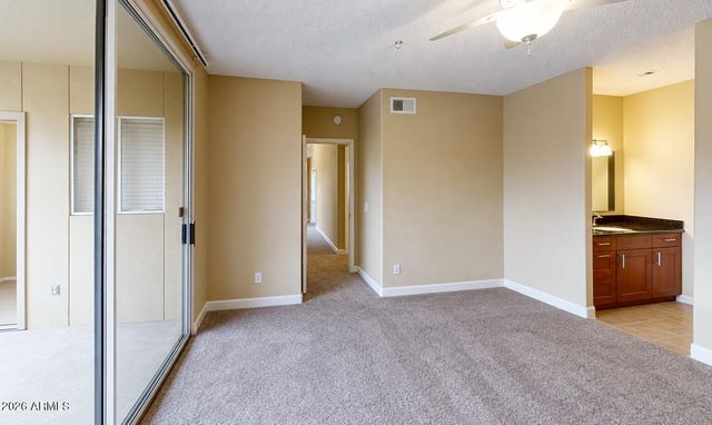 1825 W RAY Road 2050, Chandler, AZ 85224