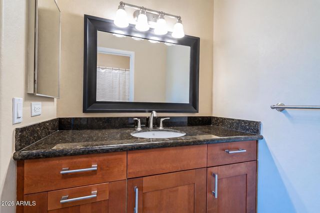 1825 W RAY Road 2050, Chandler, AZ 85224