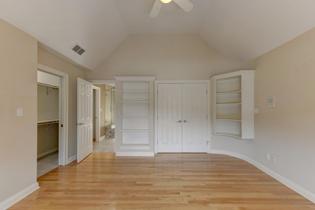 10135 Cherrywood Lane, Munster, IN 46321