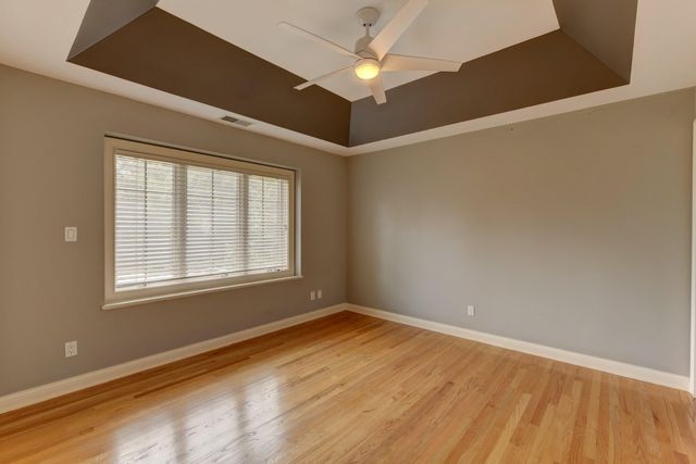 10135 Cherrywood Lane, Munster, IN 46321
