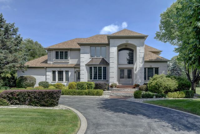 10135 Cherrywood Lane, Munster, IN 46321