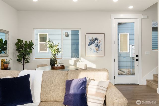 1413 Martin Luther King Jr Way, Seattle, WA 98122